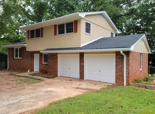7398 Ambassador Dr, Riverdale, GA 30296