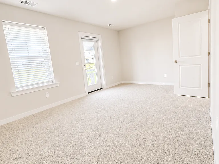 524 Heathwood Way #1 — Photo 11