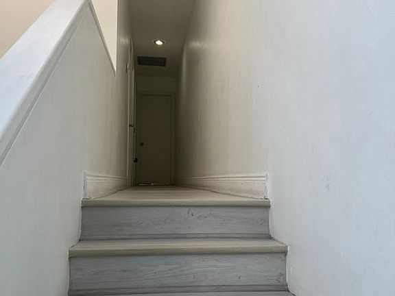 4th image of 5080 Elmhurst Rd APT F