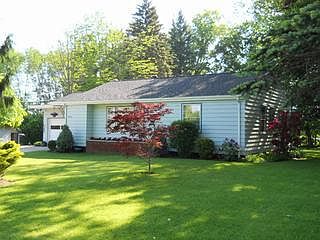 1st image of 19 Cherry Ln
