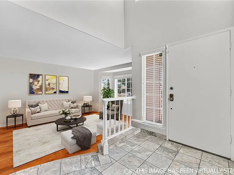 1522 Sunbluff Dr — Photo 5
