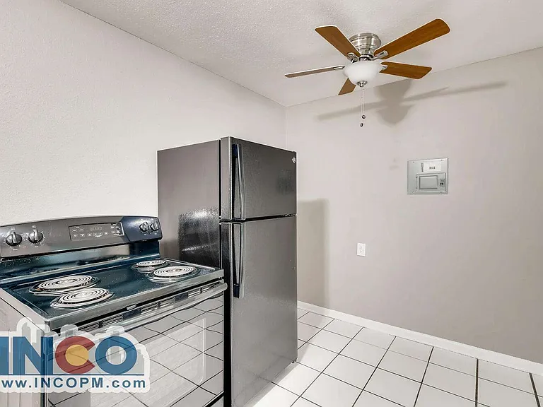 338 W Powers Ave #202 — Photo 8