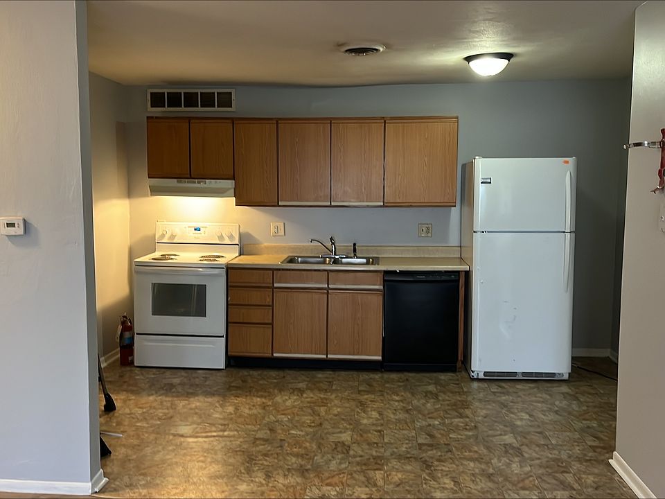 2nd image of 3126 Butler St #11335737