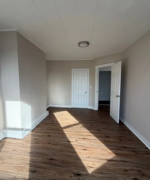 539 Jefferson Ave — Photo 10