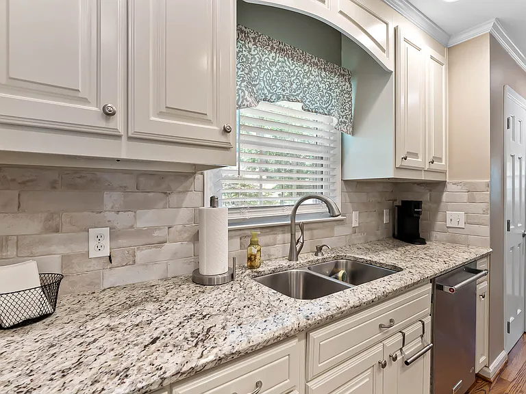 4713 Joseph Michael Ct — Photo 32