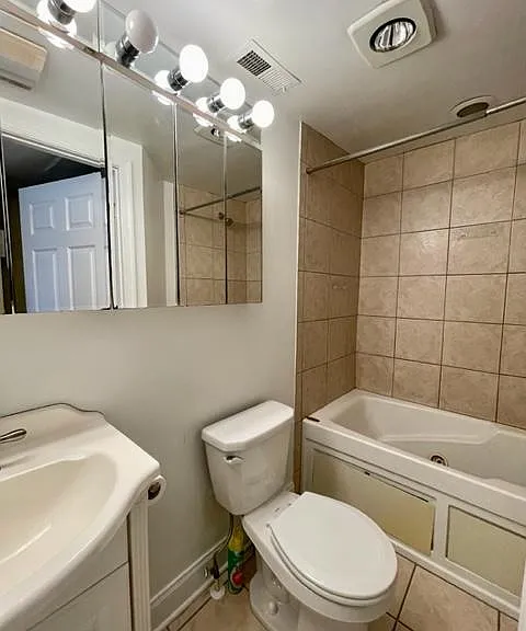 2433 Foster Ave — Photo 19