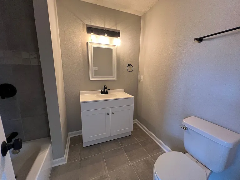 3861 Innsbrook Dr — Photo 9