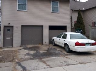 906 N Chestnut St, Lansing, MI 48906