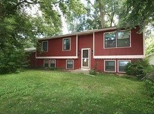 354 Elmwood Ave, Crystal Lake, IL 60014