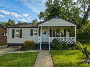 2833 Madison Ave, Saint Albans, WV 25177