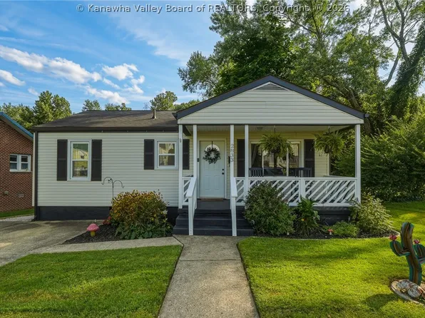 2833 Madison Ave, Saint Albans, WV 25177