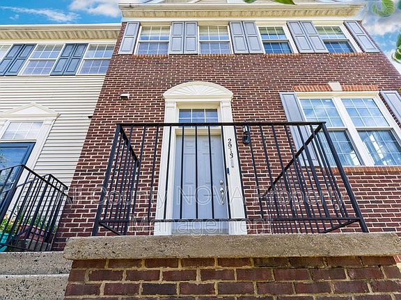 4th image of 2913 Fairfax Metro Ln