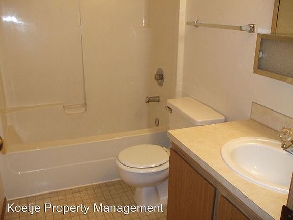 4th image of 726 E Whidbey Ave APT 102