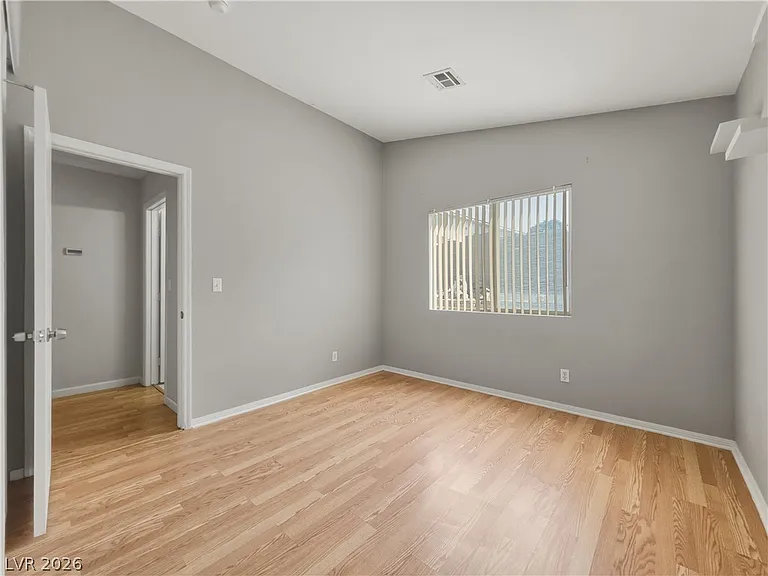1037 Blue Lantern Dr — Photo 40