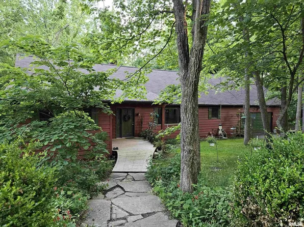 724 S Hunt Rd, Carbondale, IL 62902