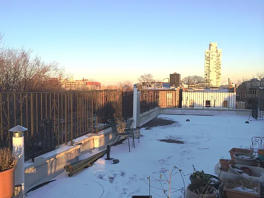 Rented by Blue Egg Realty Corp | media 23