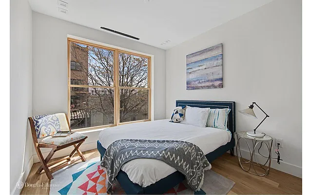 Rented by Douglas Elliman | media 22