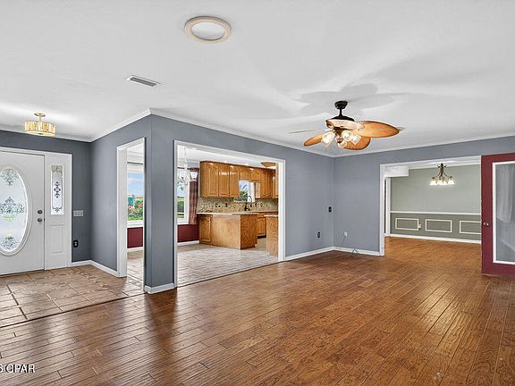 4th image of 1712 Shamrock Ln