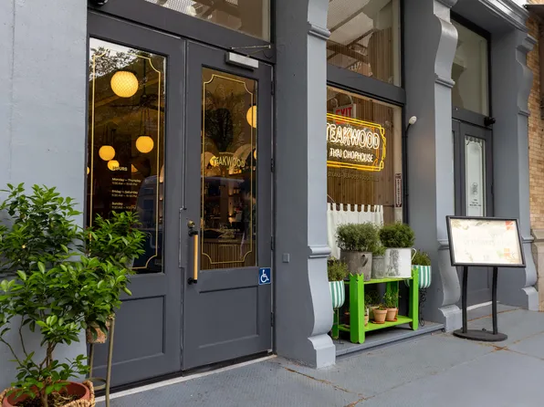 345 Greenwich Street image 2 of 11