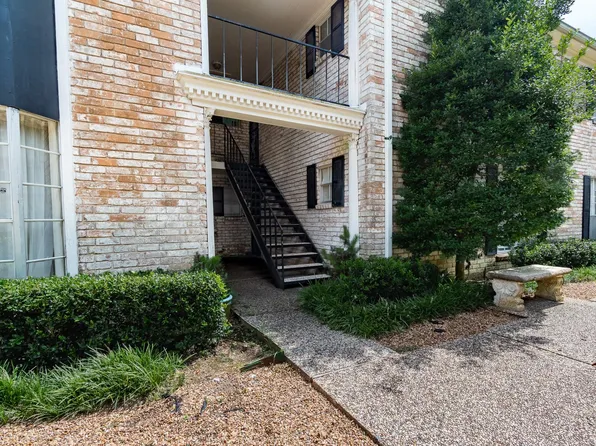 7900 Westheimer Rd APT 216, Houston, TX 77063