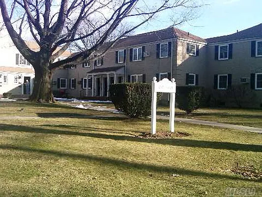 Sold by Douglas Elliman | media 4