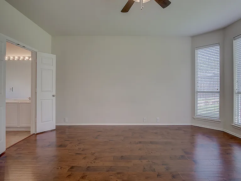 2609 Monroe Dr — Photo 16