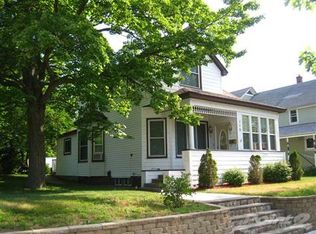 715 E Loomis St, Ludington, MI 49431