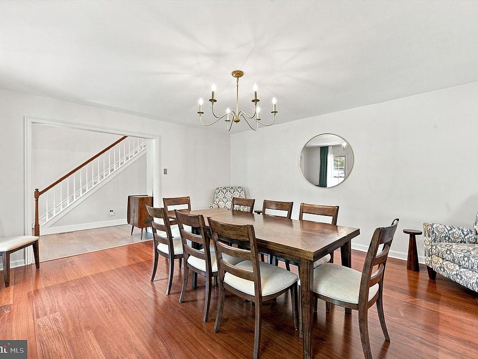 606 Foxfields Rd — photo 4