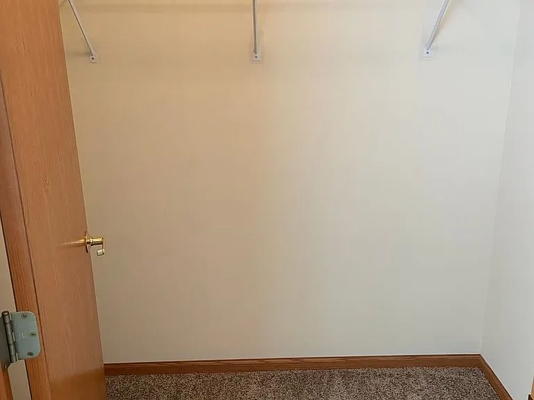 Door Creek Apartments — Photo 14