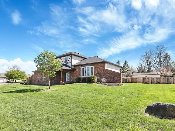 3rd image of 6347 Moundview Pl