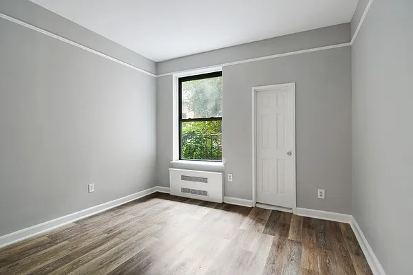 Rented by Cooper & Cooper Real Estate | media 7