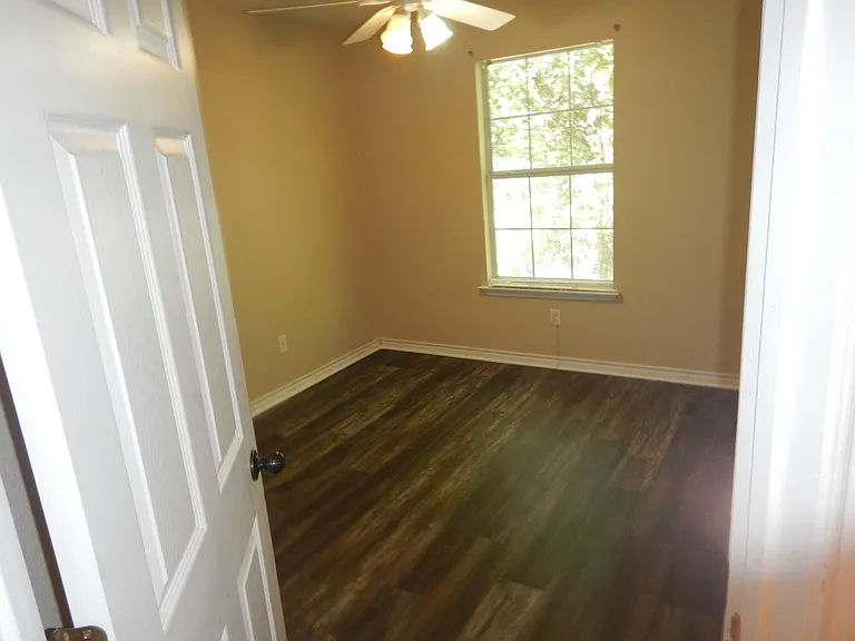 402 N Cleveland Ave — Photo 15