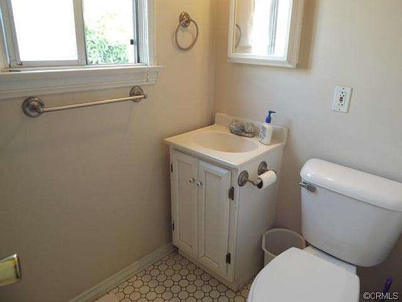 5th image of 5628 Mesagrove Ave