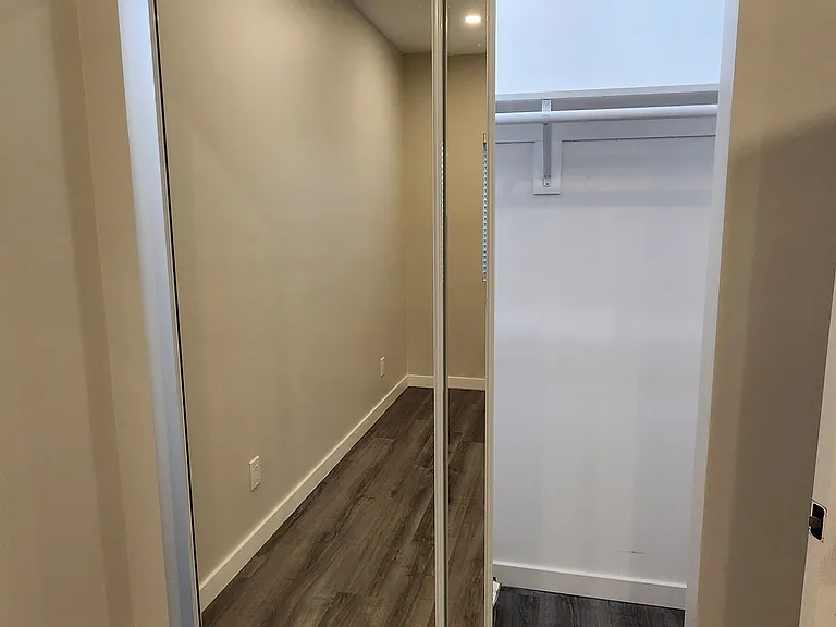 828 Lime St #B — Photo 11