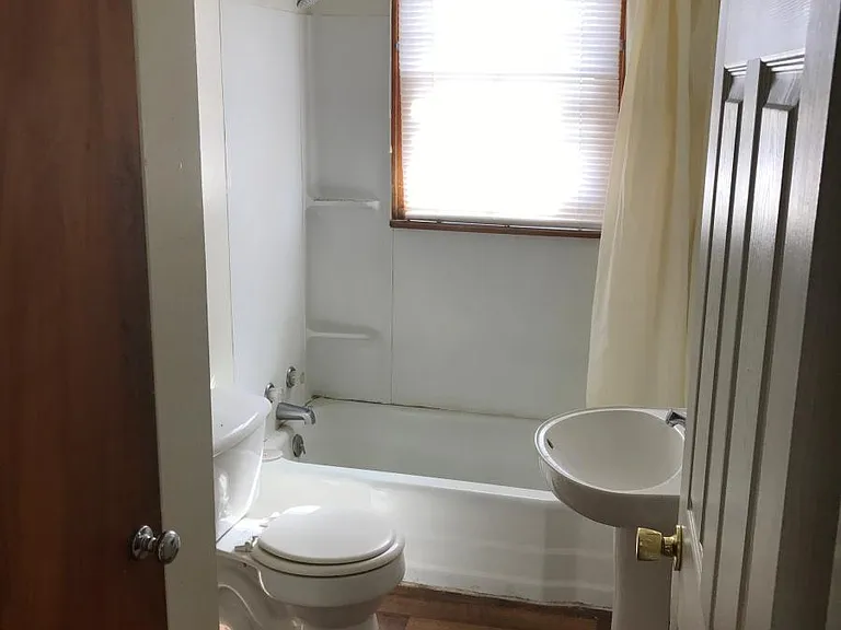 308 Watson Ave — Photo 5