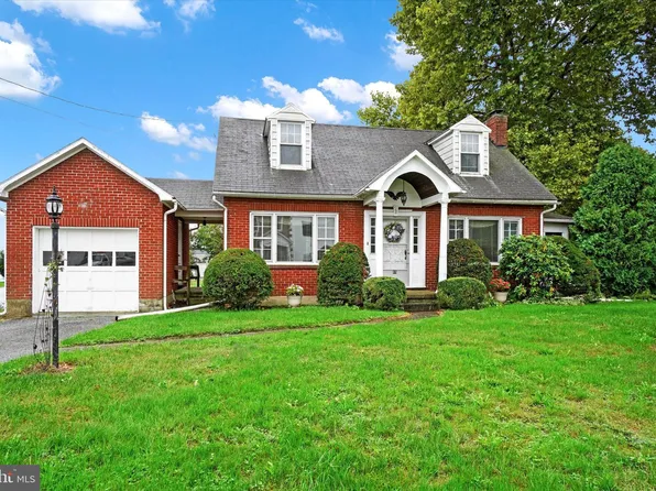 65 Loucks St, Manchester, PA 17345