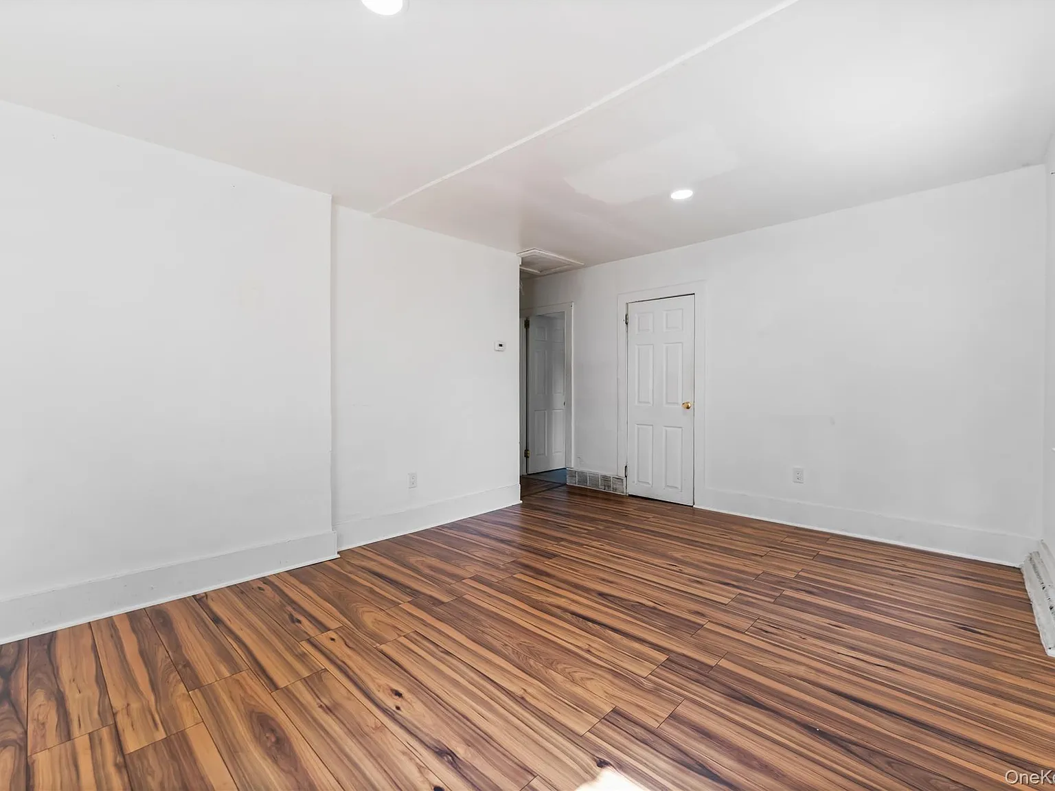 3 bed, 1.0 bath, 1461 sqft, $2,500 — Photo 3