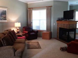 936 E Stone Path St, Derby, KS 67037