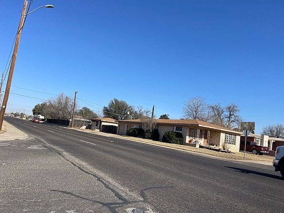 3rd image of 2305 Golder Ave