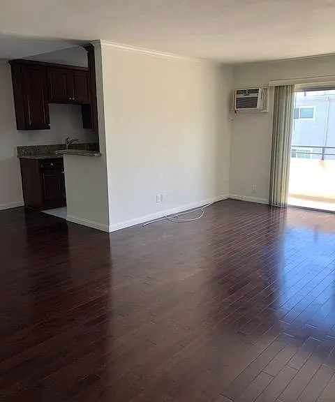 1831 Camden Ave #14 — Photo 2