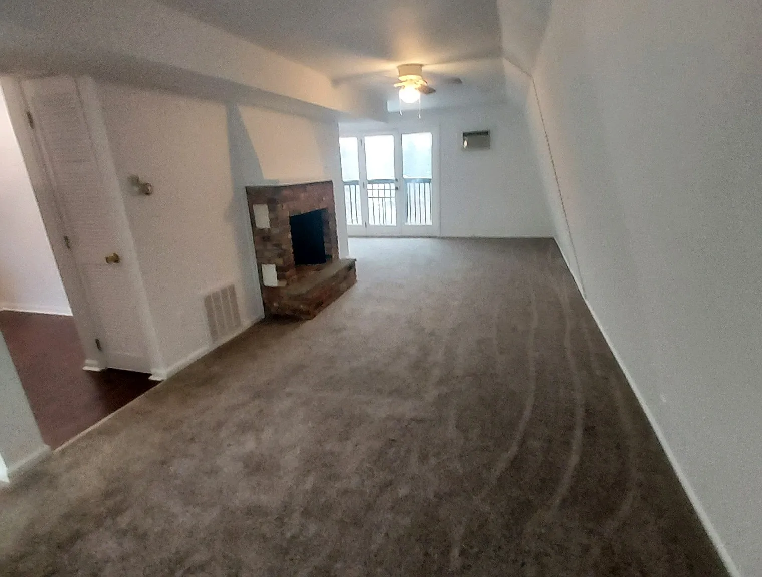 1 bed, 900 sqft, $950 — Photo 2