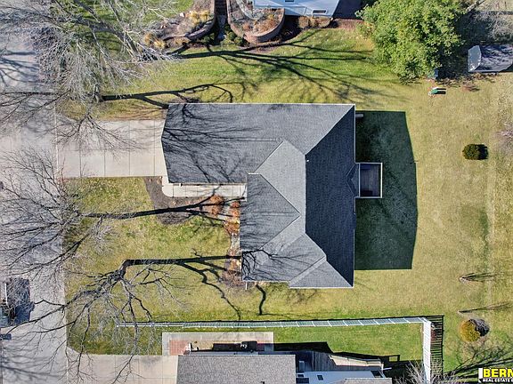 4th image of 1614 8th Ave