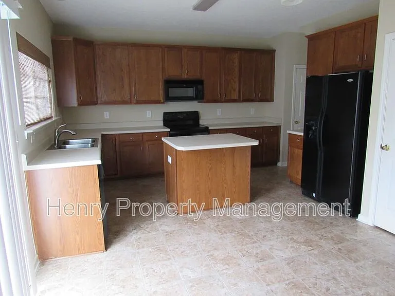 125 Kellerhis Dr — Photo 5
