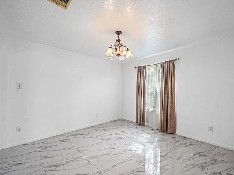 8131 Golden Trace Ct — Photo 11