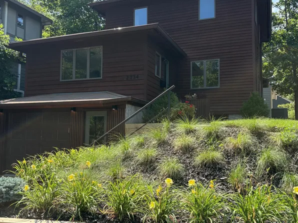 2334 Doswell Ave, Saint Paul, MN 55108