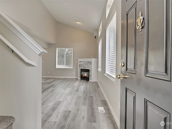 5th image of 13528 67th Avenue E