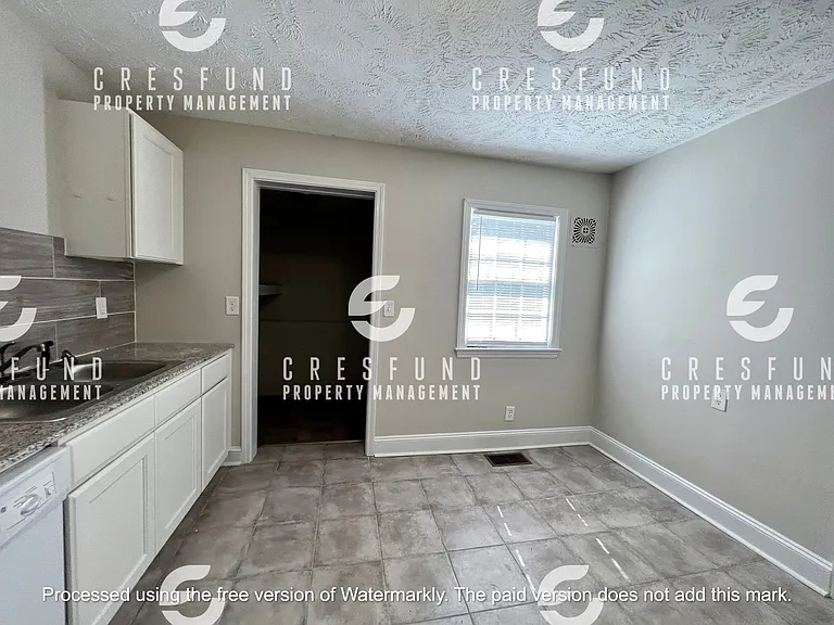 220 Woodrow Street — Photo 6