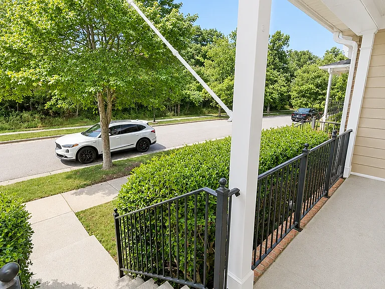 7025 Sunnywood Dr — Photo 3
