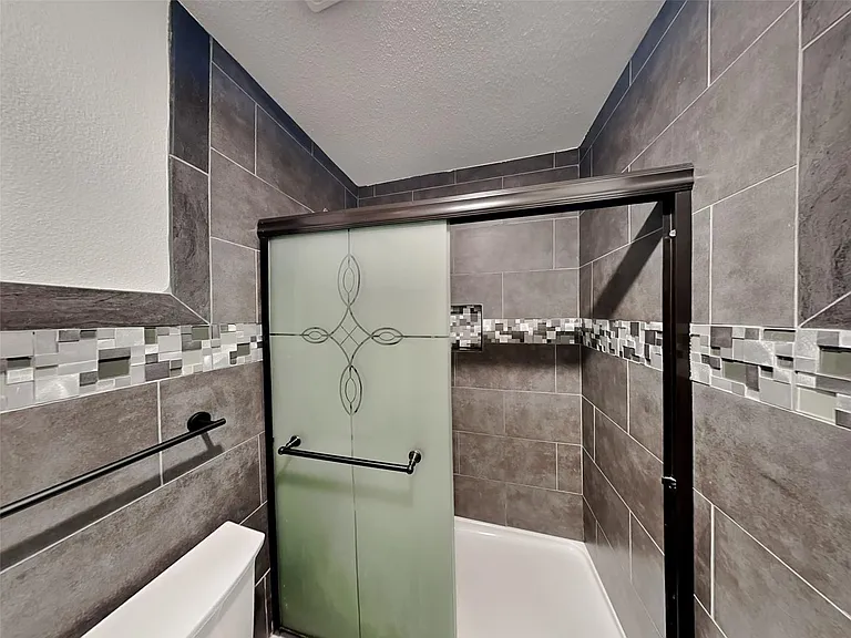 2445 McAdoo Ln — Photo 15