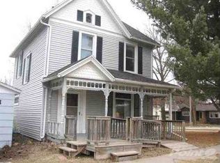 427 E Green St, West Branch, IA 52358